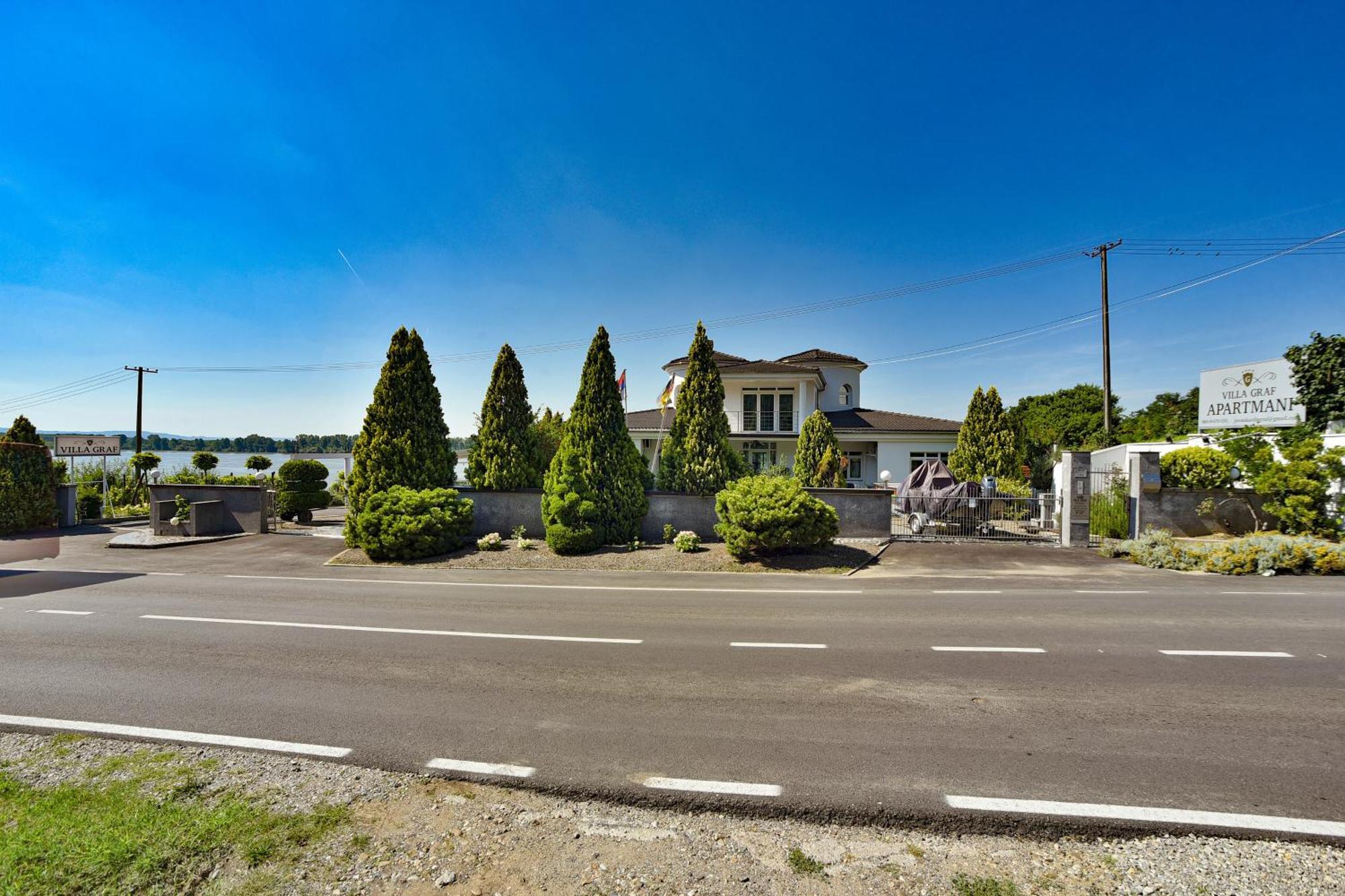 Apartments Villa Graf Σμεντέρεβο Εξωτερικό φωτογραφία