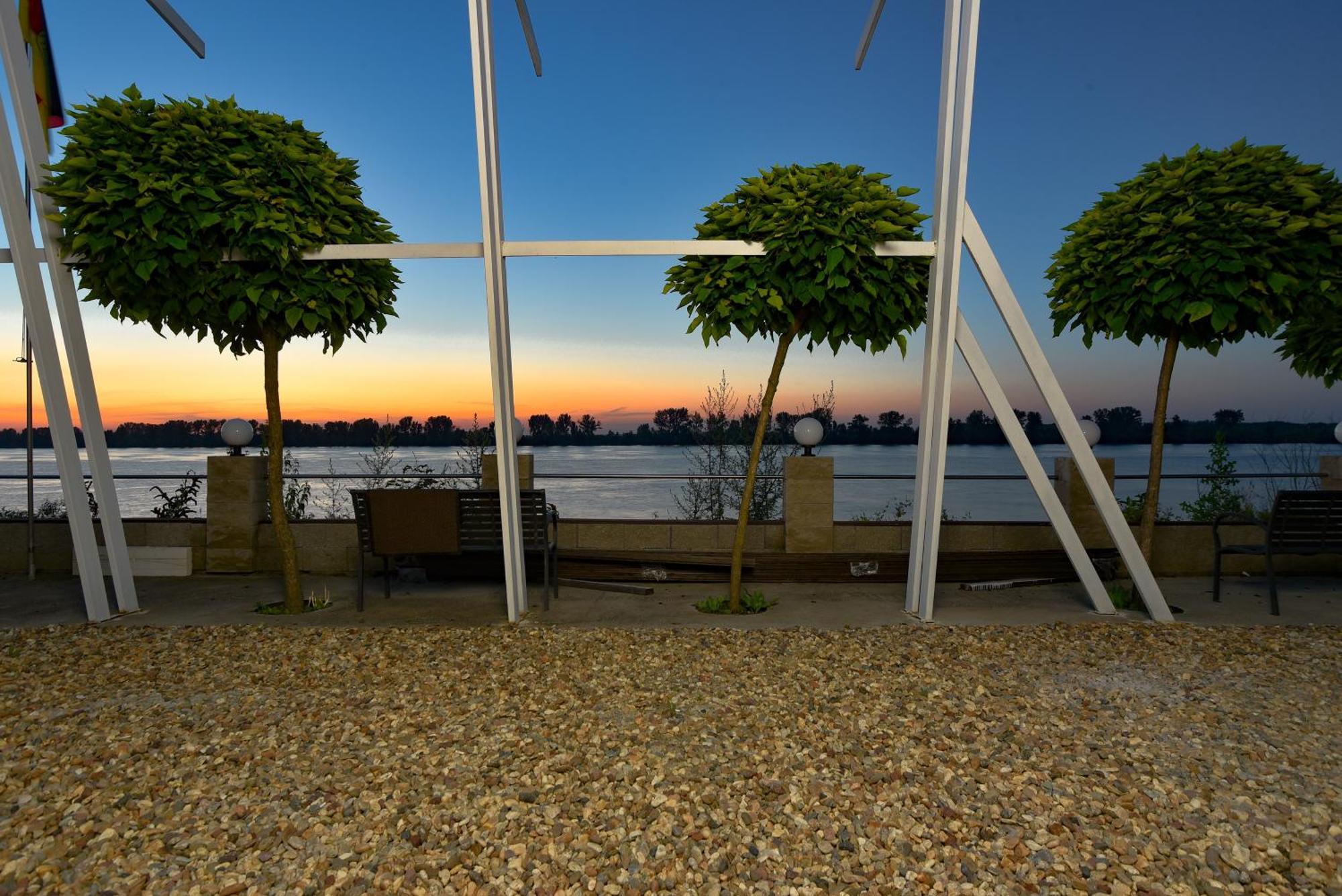 Apartments Villa Graf Σμεντέρεβο Εξωτερικό φωτογραφία